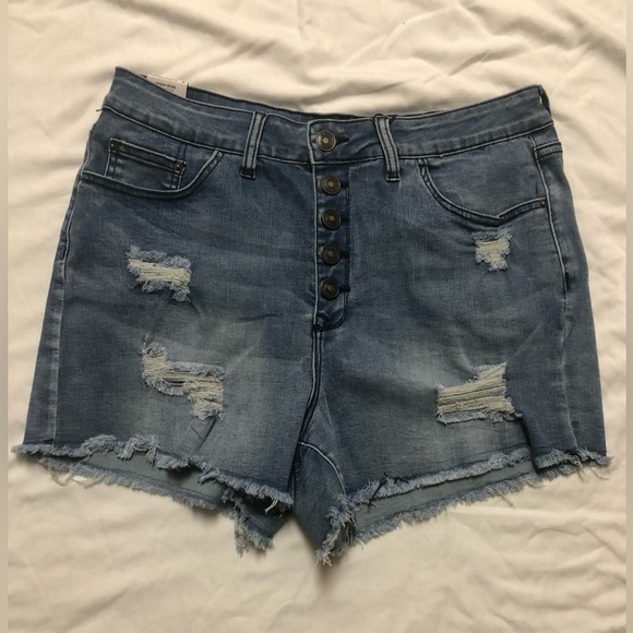 WOMENS HIGH RISE STRETCHY 5 BUTTON DISTRESSED DENIM SHORTS SIZE: 14 - Picture 8 of 8